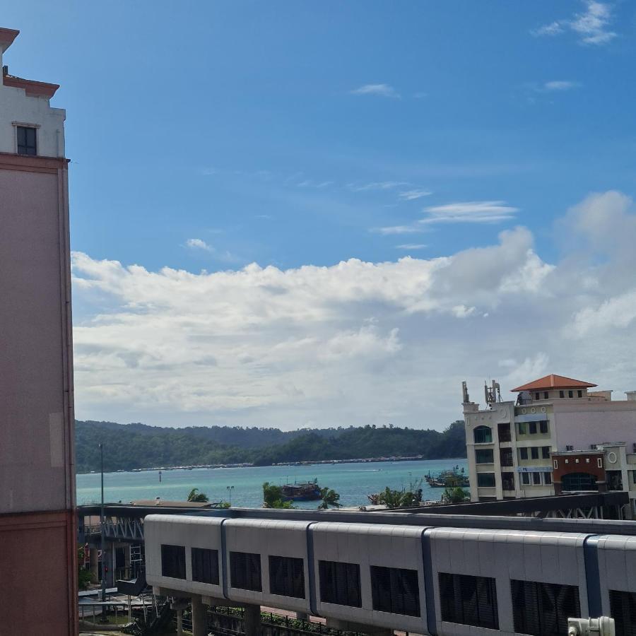 Y Homes Kota Kinabalu Extérieur photo