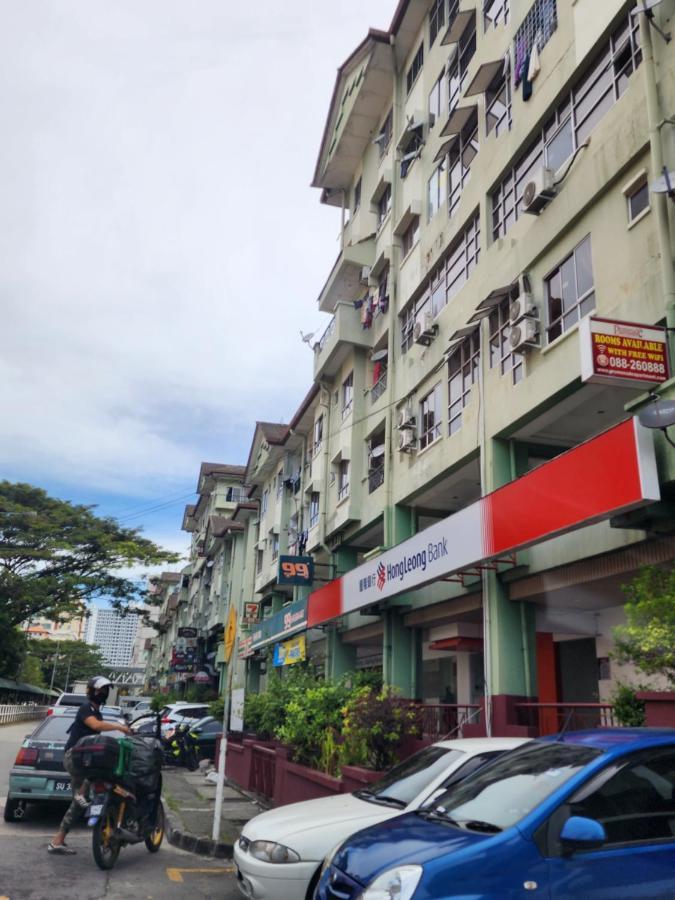 Y Homes Kota Kinabalu Extérieur photo