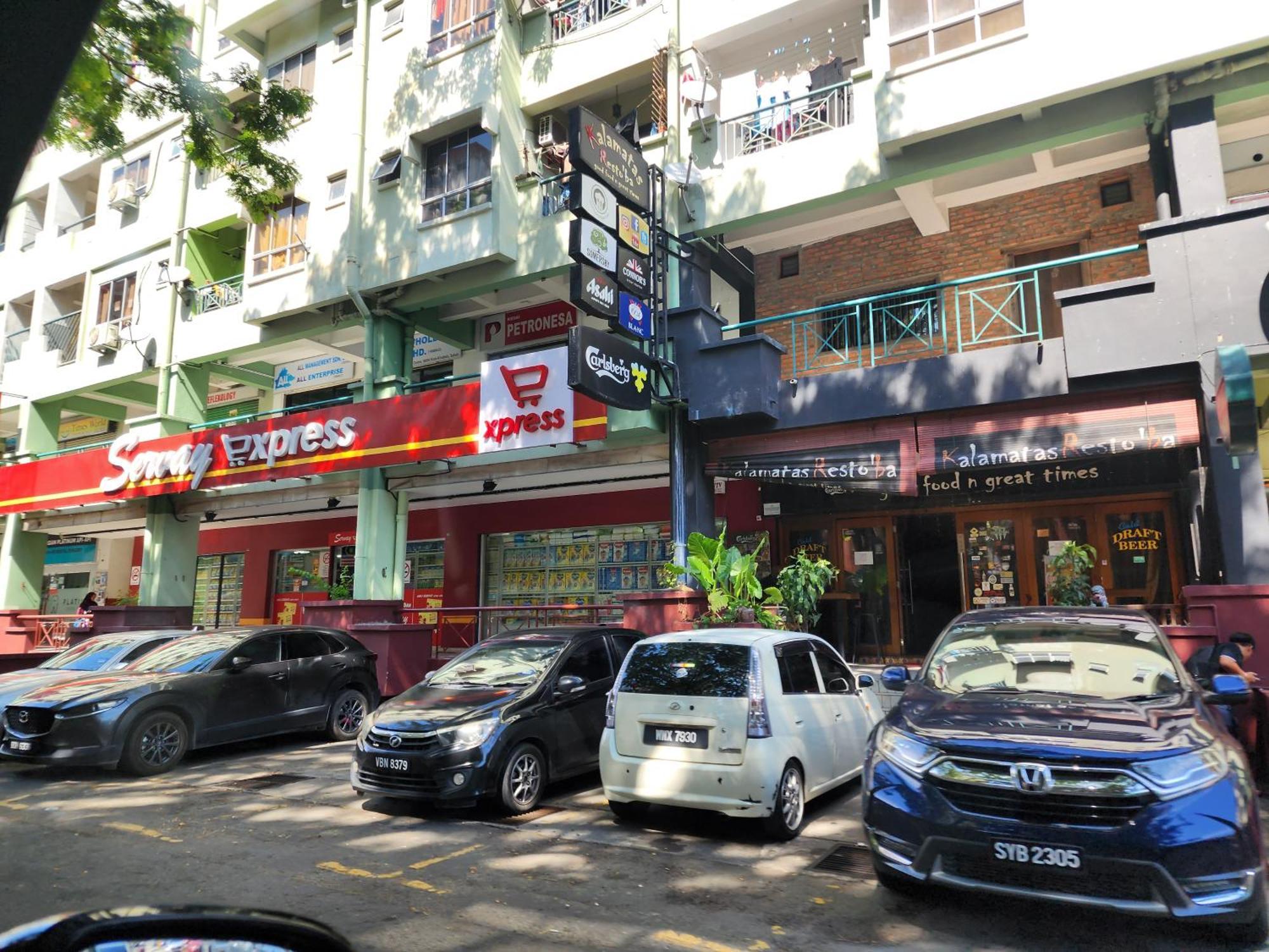Y Homes Kota Kinabalu Extérieur photo